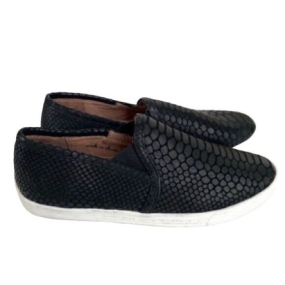 Joie Kidmore Slip on Sneaker Black Snake Pattern 35 - Picture 3 of 8